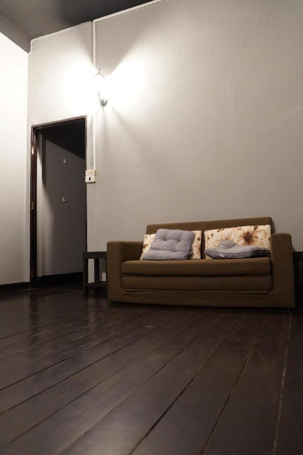 Norch'S Hostel Bangkok Exterior photo