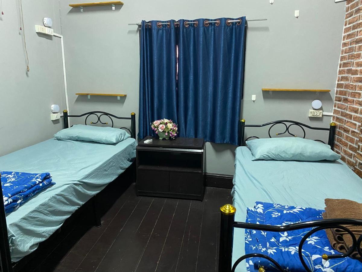 Norch'S Hostel Bangkok Exterior photo